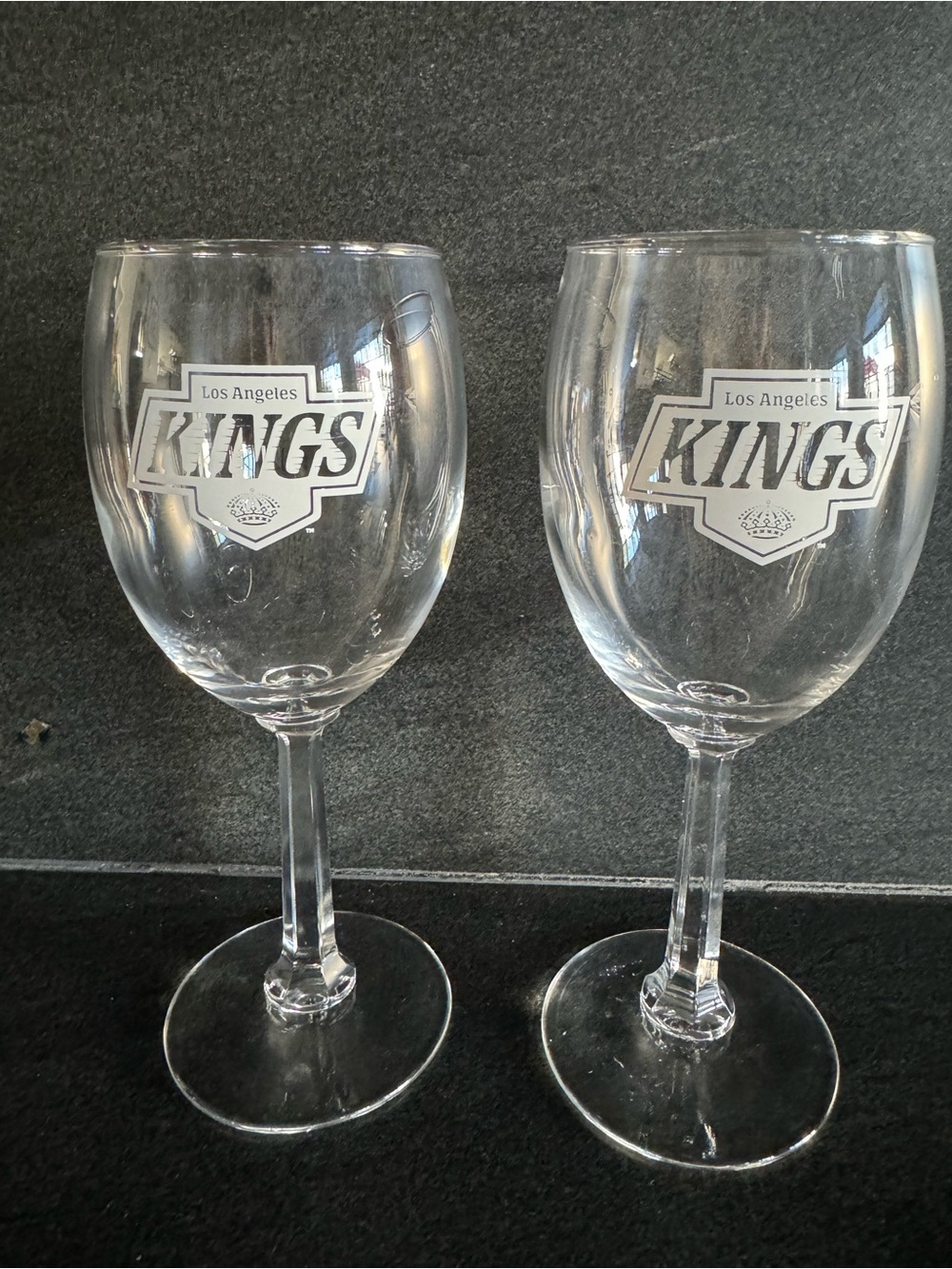 Set of 2 NHL Los Angeles Kings Wine Glasses